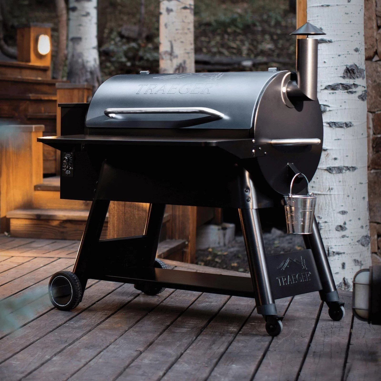 traeger-pro34-front-foldingshelf-lifestyle-1